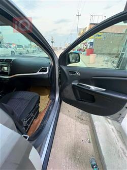 دودج جورني